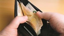 Imagem de Aumento de 10 euros na função pública