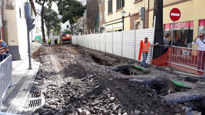 Achado arqueológico faz Governo da Madeira suspender obras da Câmara do Funchal