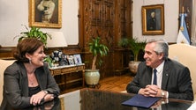 Imagem de Comunidade portuguesa na Argentina pede urgente reforço consular