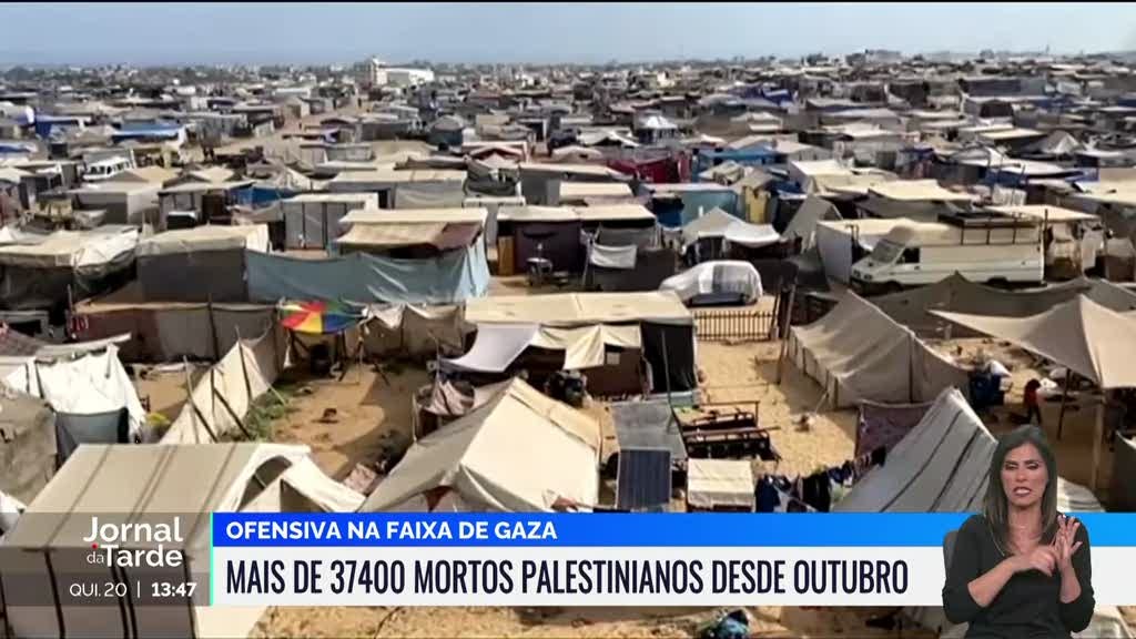 Forças israelitas voltam a atacar o centro da Faixa de Gaza