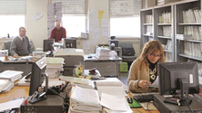 Imagem de Contratos precários e baixos salários preocupam trabalhadores