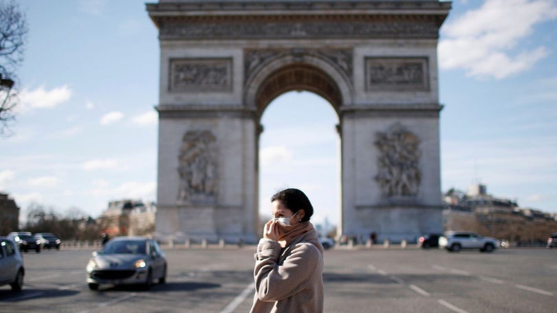 Imagem de França regista mais 460 mortos