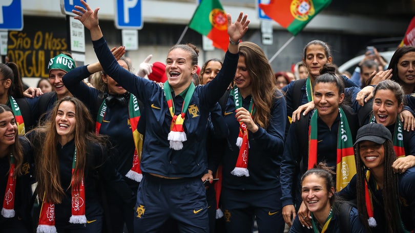 Seleção feminina de futebol de regresso após concretizar sonho «de muitos anos»