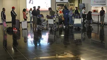 Imagem de Portugueses tentam embarcar com testes falsos
