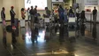 Imagem de Portugueses tentam embarcar com testes falsos