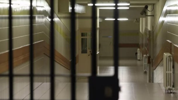 Imagem de Aprovado fim do regime excecional de libertação de reclusos