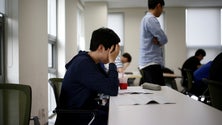Imagem de Pressão pela excelência escolar leva muitos alunos à depressão
