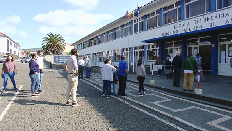 Imagem de Projeção da Universidade Católica dá vitória ao PS