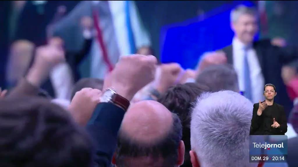 Carneiro diz que PS é oposição firme que obriga o governo a governar melhor