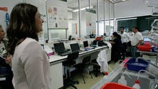 Imagem de Centro de Química da UMa vai produzir 50 litros de desinfetante por dia (Áudio)