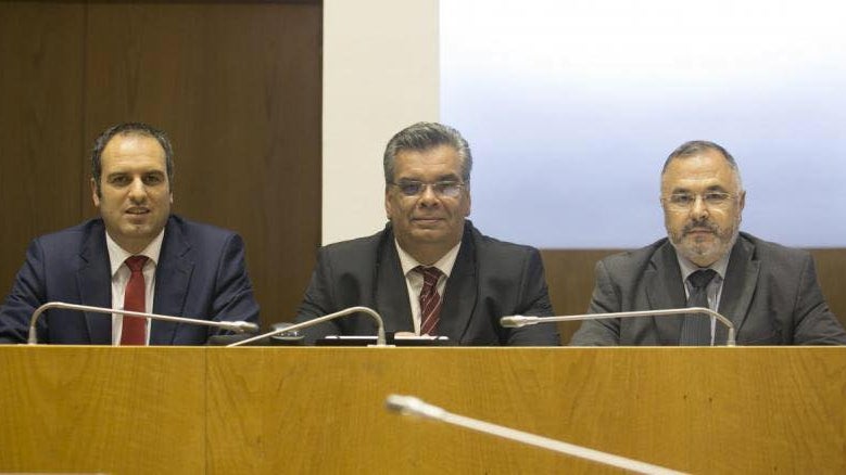 Imagem de 5 propostas