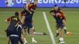 Imagem de Espanhóis esquecem-se das chuteiras em Madrid e treinam de sapatilhas