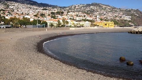 Esgotos na origem da má qualidade da água de duas praias na Madeira