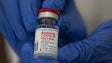 Organização Mundial de Saúde aprova uso de vacina da Moderna