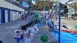 Imagem de Peças feitas com materiais reunidas numa exposição de animais marinhos (áudio)
