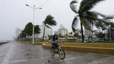Imagem de Abrigos de emergência de Macau acolhem 88 pessoas devido a tufão