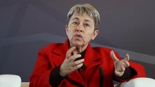 Imagem de Covid-19: Crise afasta mais emigrantes de Portugal que o vírus, diz Sec. Estado