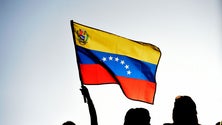 Imagem de Governo apela às universidades para acelerarem equivalências de luso-venezuelanos