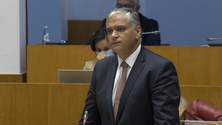 Imagem de Parlamento evita audição do antigo presidente do governo no caso das máscaras defeituosas (Vídeo)
