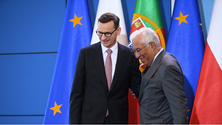 Imagem de Costa visitou em Varsóvia «grande loja do cidadão» para acolhimento de refugiados
