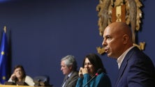 Imagem de PS quer mais transparência nos concursos públicos