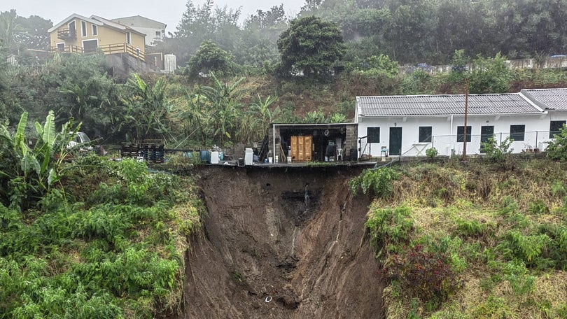 Imagem de Mau tempo deixou 31 pessoas desalojadas no Funchal mas não destruiu as habitações