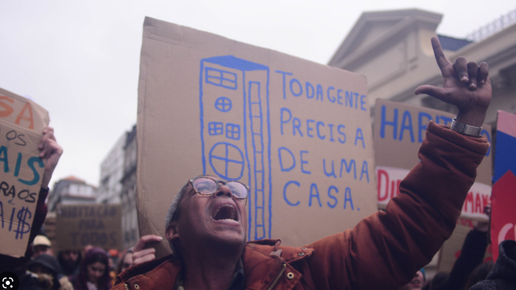 Imagem de Protesto em Lisboa termina com violência entre polícia e manifestantes