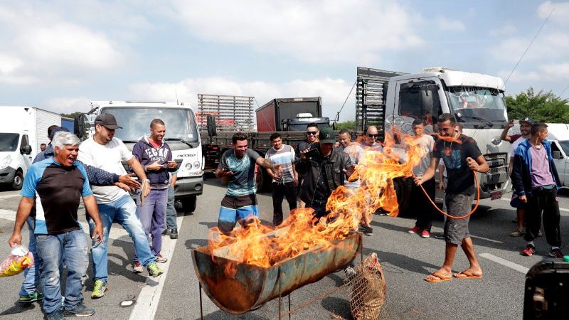 Imagem de São Paulo em “estado de emergência” com protestos contra preço dos combustíveis