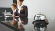 Trabalhadores da hotelaria recebem aumento salarial (vídeo)