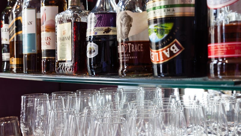 Imagem de Bebidas espirituosas vão ter rótulo com valor energético a partir de 2020