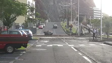 Imagem de Ainda não há solução definitiva para a escarpa na Calheta (áudio)