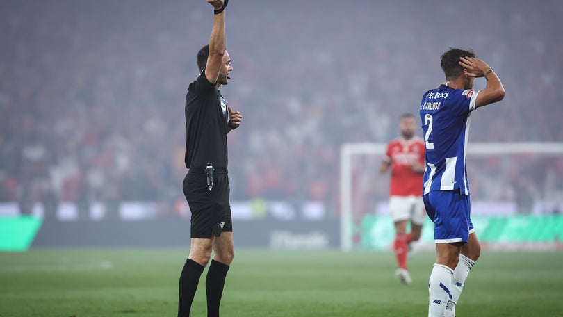 Imagem de FC Porto solicita reunião de urgência com Conselho de Arbitragem da FPF