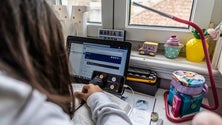 Imagem de Professores podem obrigar alunos a ter câmara ligada