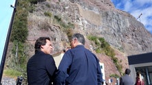 Imagem de Estrada de acesso à vila da Calheta reabre em janeiro