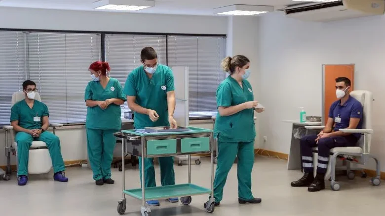 Hospital S. João tem enfermeiros com mais de 200 horas de trabalho por mês