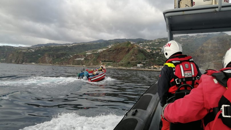 Resgate médico em embarcação de pesca «Santa Bárbara»