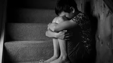 Imagem de Crianças vítimas de abusos sexuais obrigadas a contar o que se passou 8 vezes