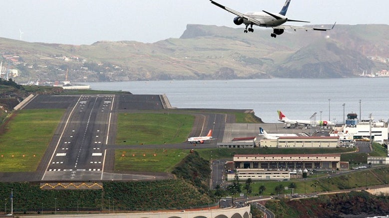 PEV quer regras para companhias aéreas que operam nas Regiões Autónomas