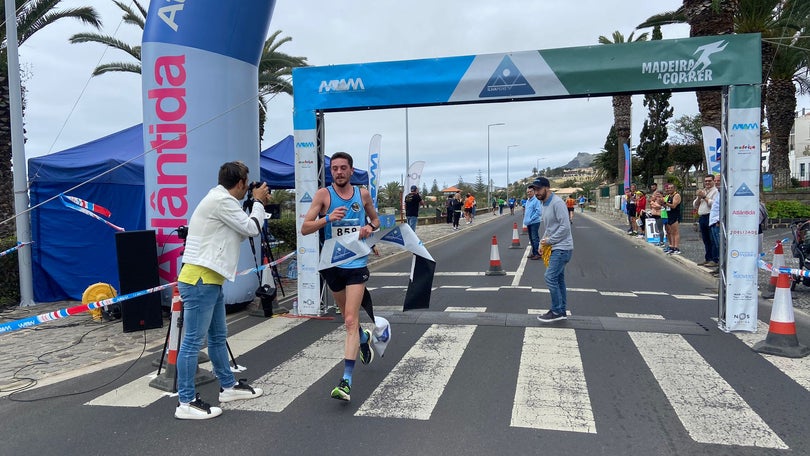 Imagem de Cerca de 200 correram a Meia Maratona do Porto Santo