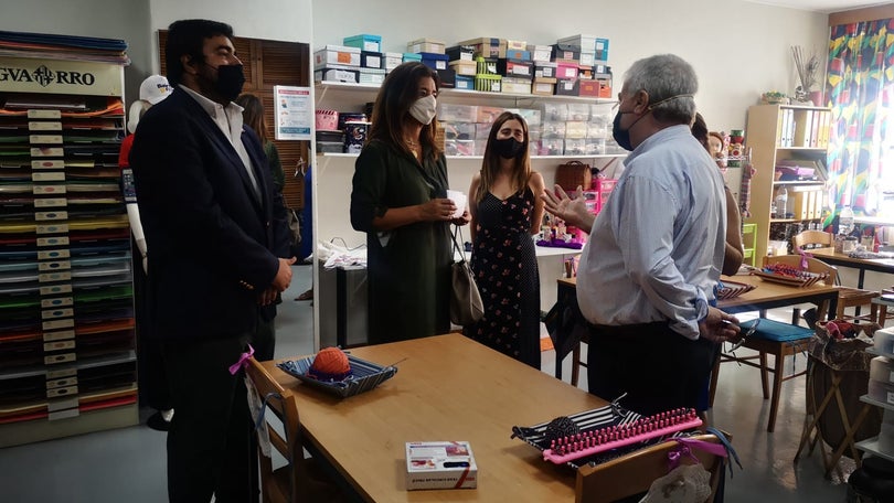 Imagem de Grupo parlamentar do PSD visita o Centro Luís de Camões