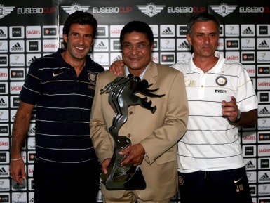 O treinador do Inter de Milão, José Mourinho, elogiou esta sexta-feira o Benfica, embora tenha reconhecido não ter prestado muita atenção