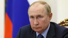 Imagem de Kremlin diz que é «absurda» decisão da UE sobre vistos para russos