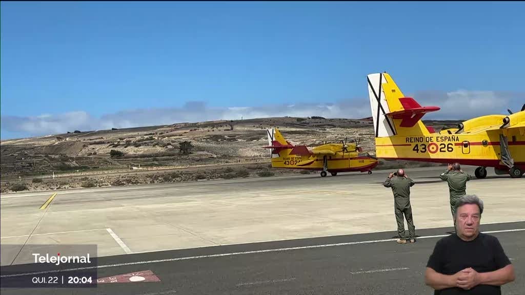 Incêndio na Madeira. Canadair abastecem seis mil litros de água em 12 segundos