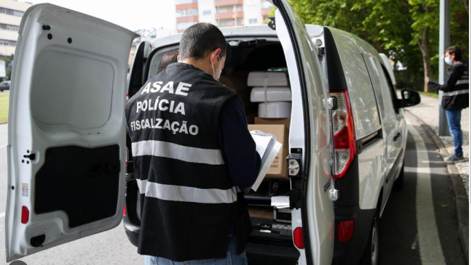 Imagem de ASAE suspende atividade industrial de produtos químicos
