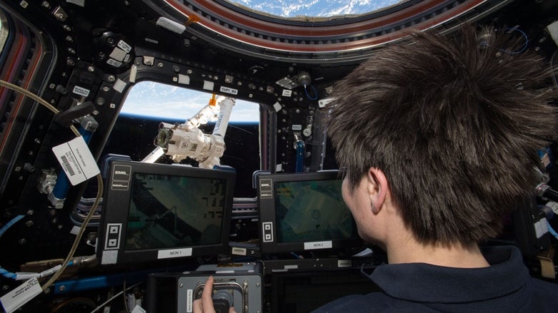 Imagem de Treze candidatos a astronautas escolhidos