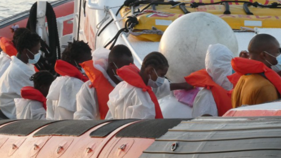Imagem de Mais 900 migrantes chegaram a Lampedusa