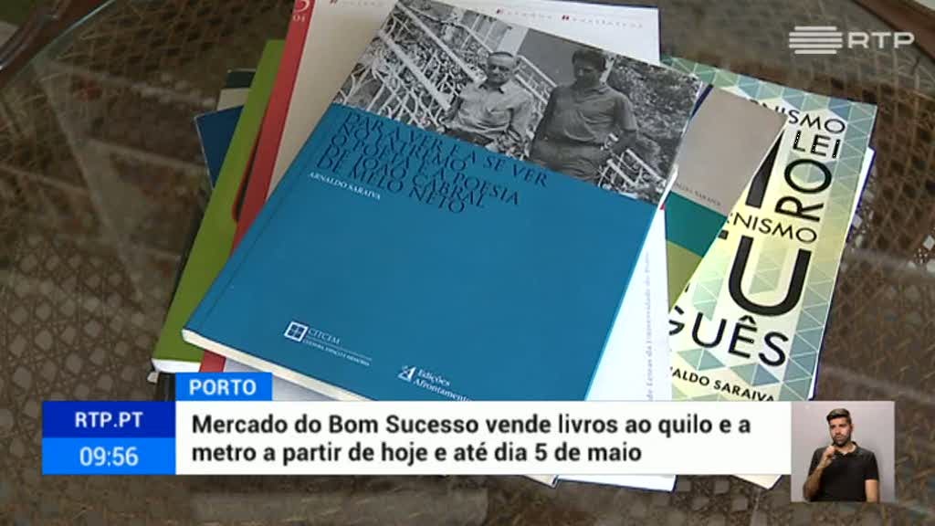 No Porto h� livros ao metro e ao quilo