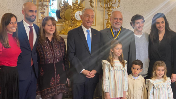 Imagem de Carlos Barroca homenageado por Marcelo Rebelo de Sousa