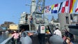 Imagem de Visita a barco de guerra gera curiosidade (vídeo)
