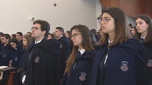 Imagem de Finalistas da Universidade dos Açores benzeram as pastas em Ponta Delgada (Vídeo)